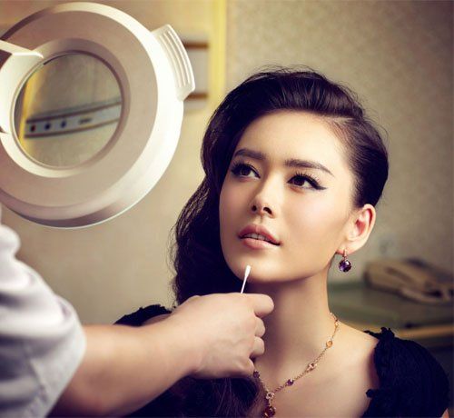 皮膚管理培訓,為什么要祛除眼袋?