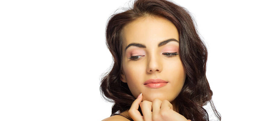 如今的美容店一般是用哪種方法祛斑祛痘的？