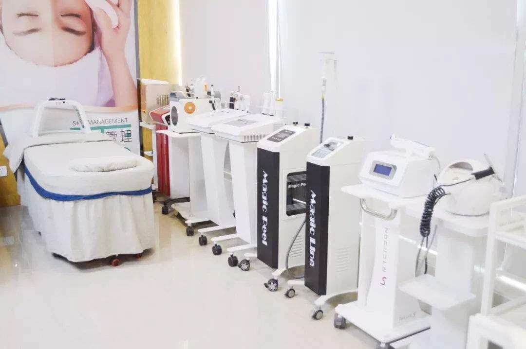 如何考察加盟美容院?