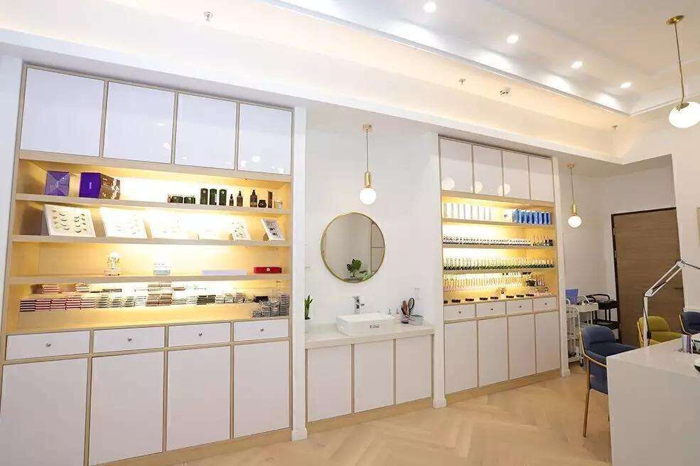 在哪個地方開<a href='http://www.mmxudianchi.com/'>美容院加盟店</a>最容易賺錢？