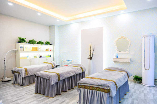 德爾實美容院加盟條件是什么？德爾實美容院加盟費多少錢？