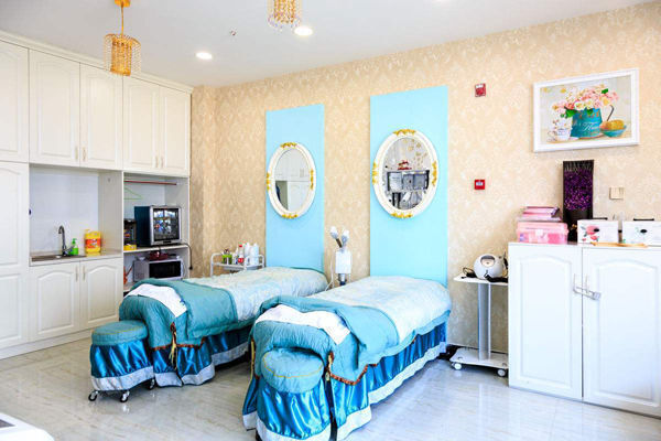 美容店加盟要多少錢？值得加盟嗎？